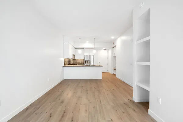 $2,550 | 1212 Demonbreun Street, Unit 910, Nashville, TN 37203