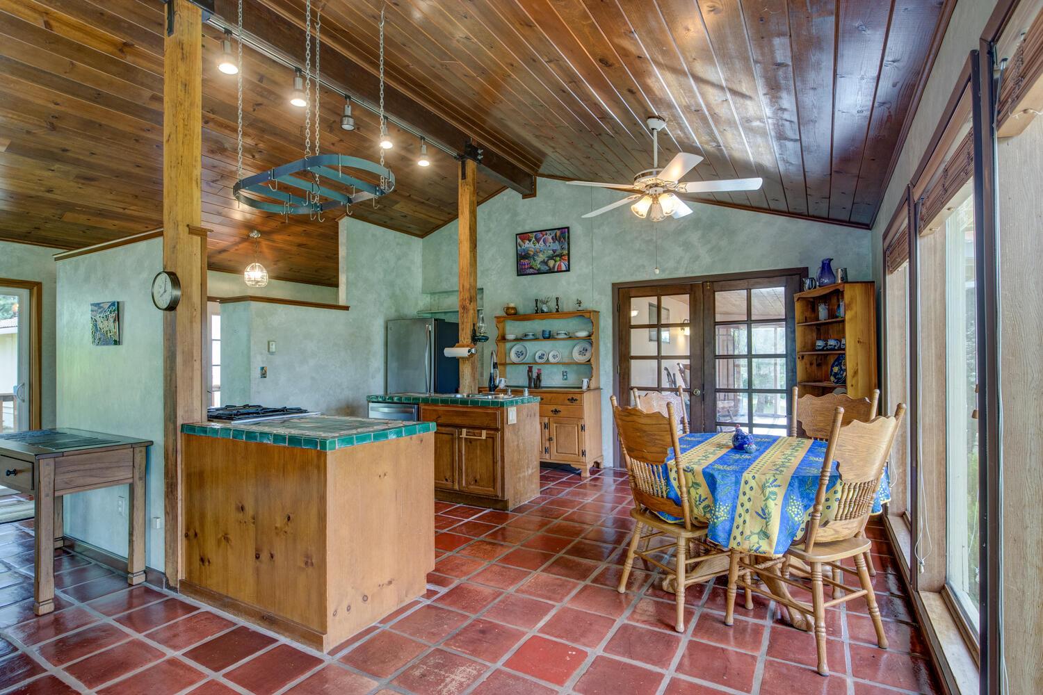 5196 Stagecoach Hill Road Mountain Ranch, CA 95246 - Photo 14 of 65