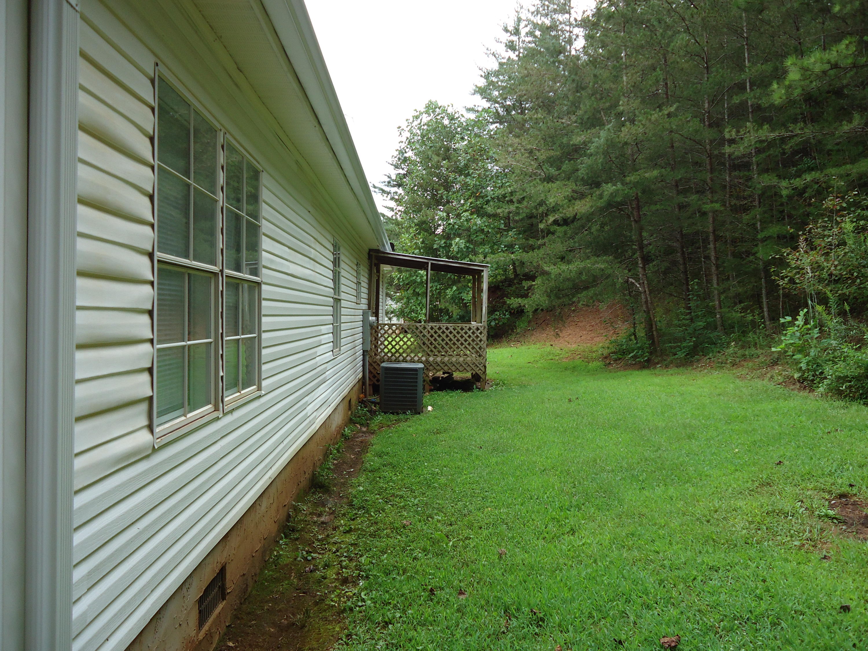 255 Scenic View Road Madisonville, TN 37354 - Photo 31 of 33 DSC06321