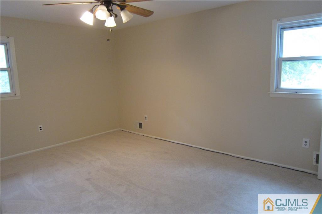17 Boxwood Road Piscataway, NJ 08854 - Photo 13 of 19 Gallery Image 13