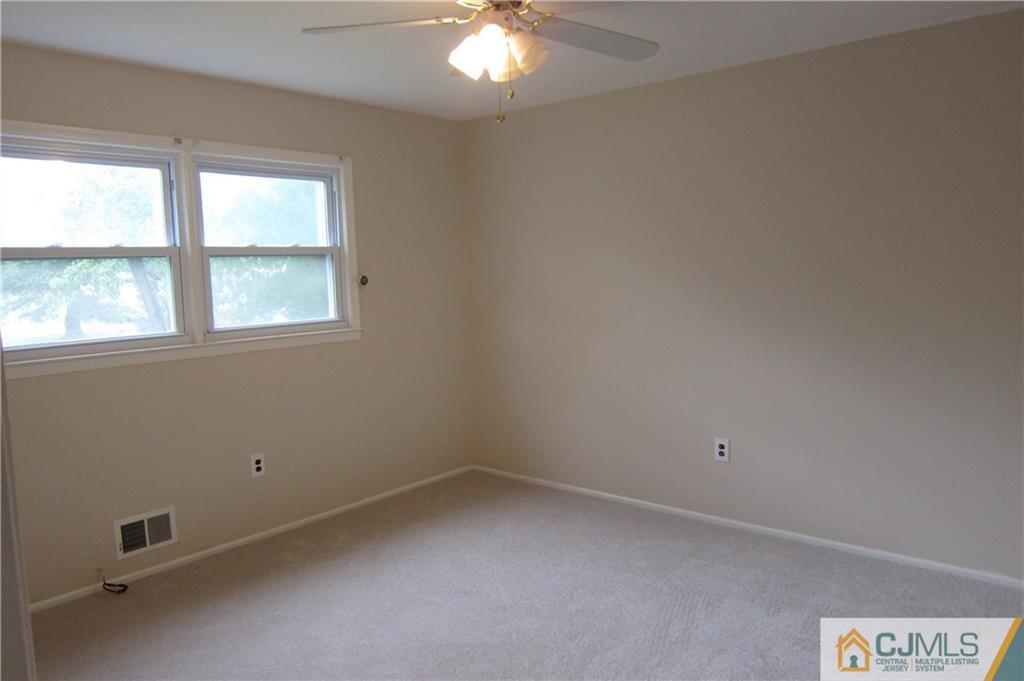 17 Boxwood Road Piscataway, NJ 08854 - Photo 14 of 19 Gallery Image 14