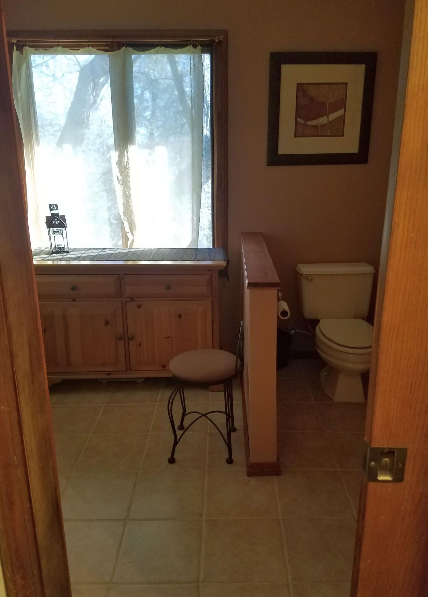 8131 Gold Run Road Redding, CA 96001 - Photo 10 of 37 part of master bath