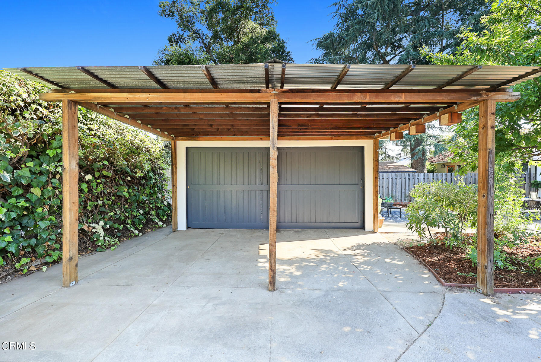 2864 Sterling Place Altadena, CA 91001 - Photo 20 of 28 a view of a backyard