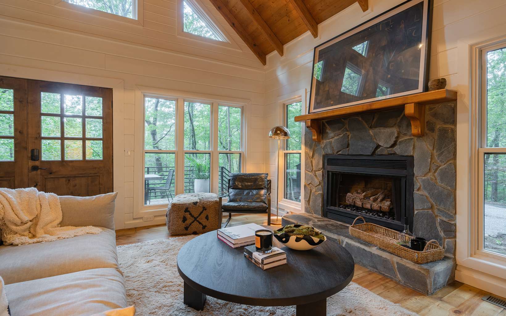 23 Overlook Drive Blue Ridge, GA 30513 - Photo 13 of 50 a living room with furniture and a fireplace