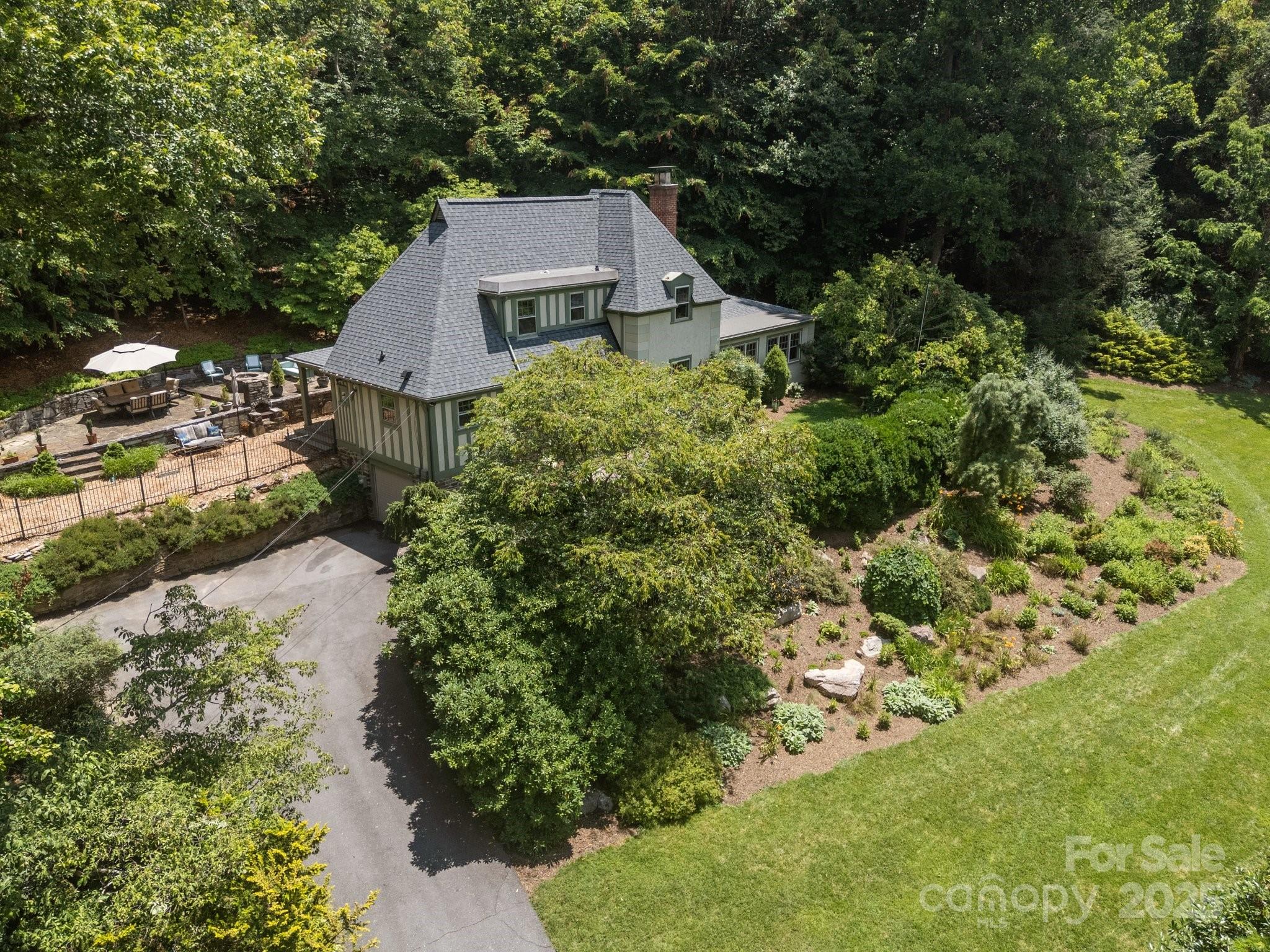 12 Rice Branch Road Asheville, NC 28804 - Photo 4 of 48 Gallery Image 4