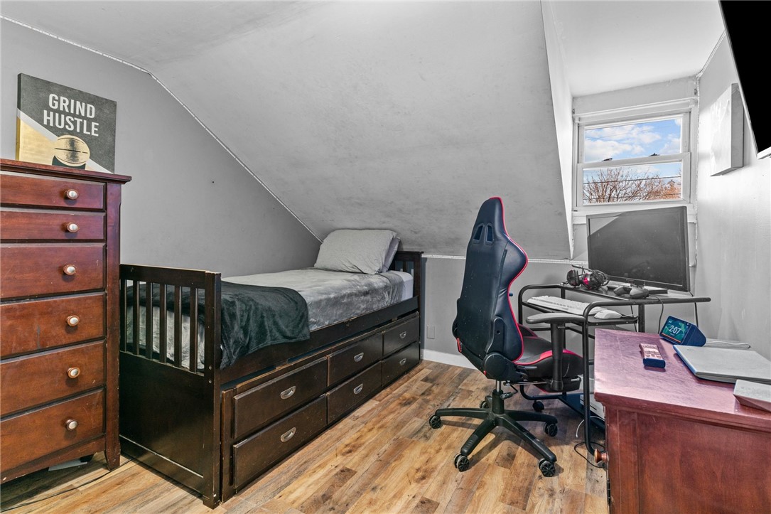 80 Reed Street Warwick, RI 02886 - Photo 13 of 30