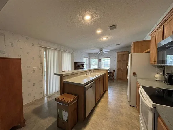 $1,650 | 5320 Laurel Oak Drive, Winter Haven, FL 33880