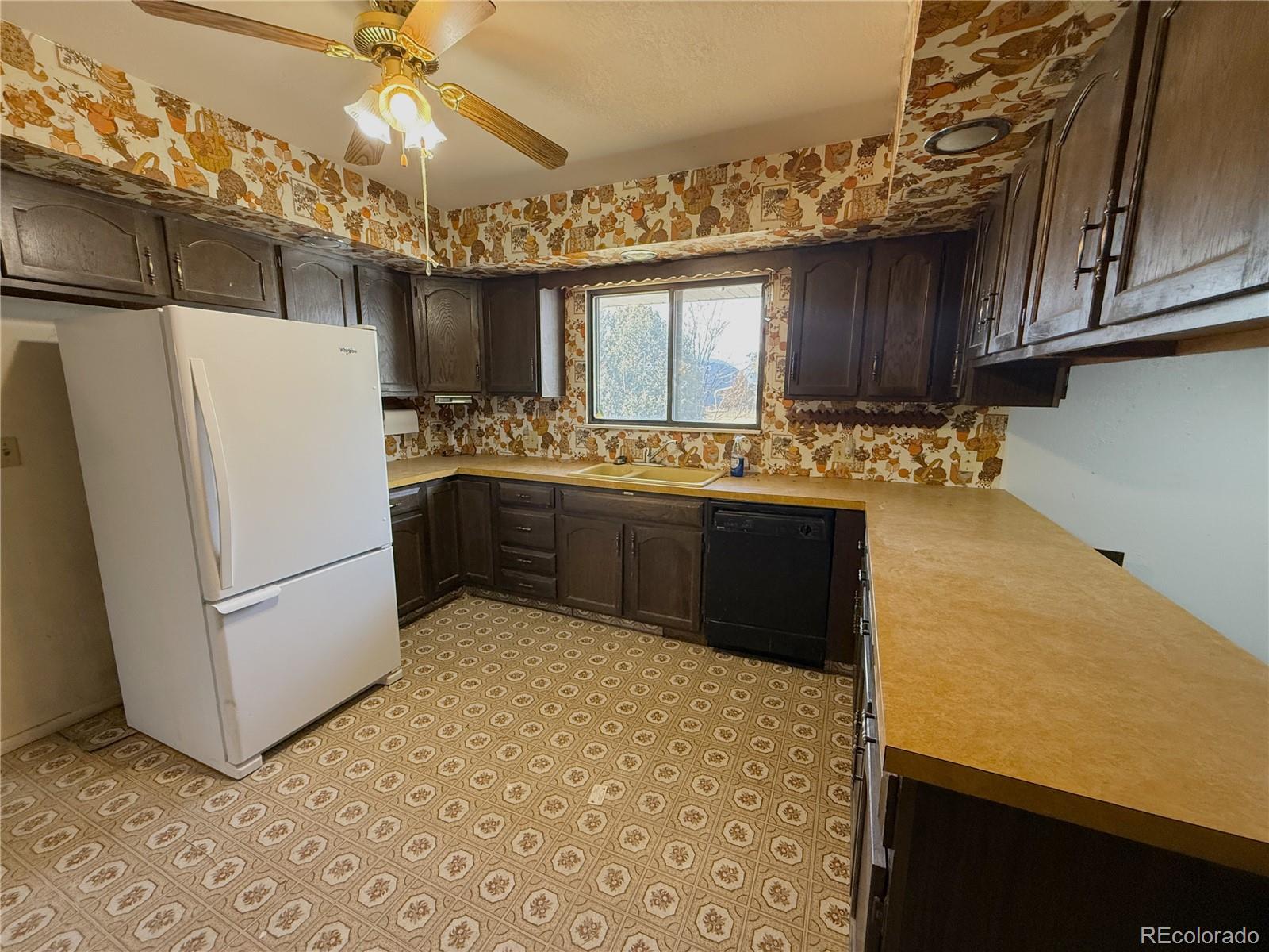 69429 Highway 71 Limon, CO 80828 - Photo 13 of 49