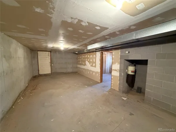 a view of empty room