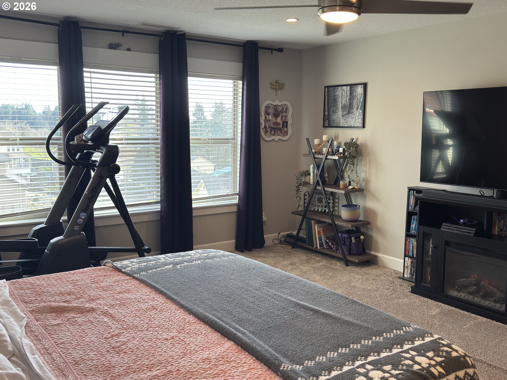 808 Northpoint Loop Brownsville, OR 97327 - Photo 14 of 25 Bedroom, Owner's Suite
