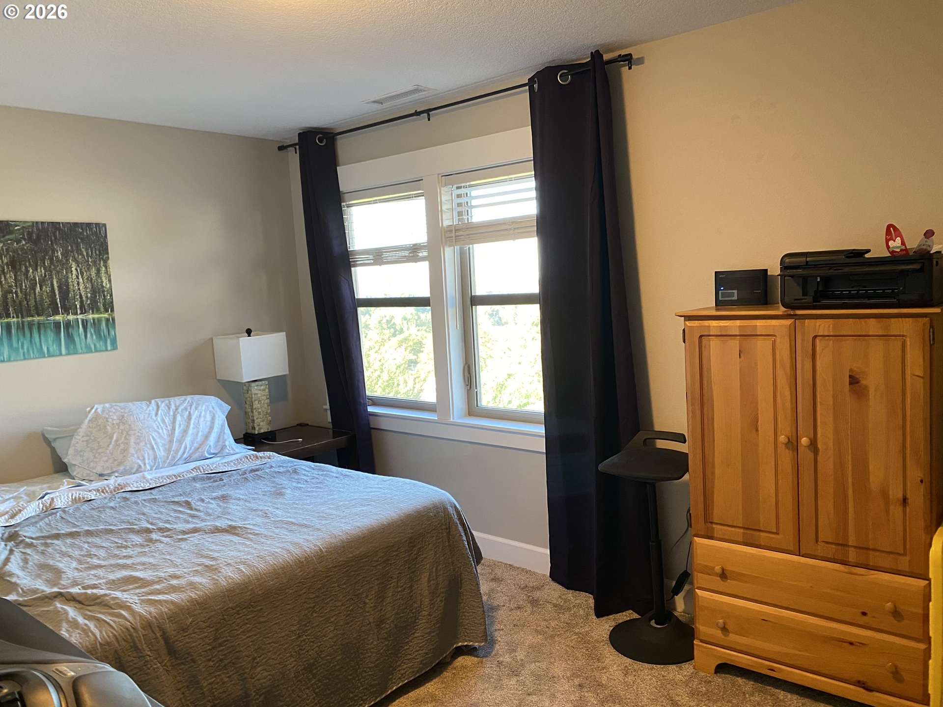 808 Northpoint Loop Brownsville, OR 97327 - Photo 19 of 25 Owner's Suite Bedroom