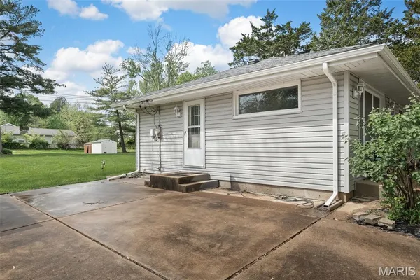 $2,450 | 1436 Marsh Avenue, Ellisville, MO 63011