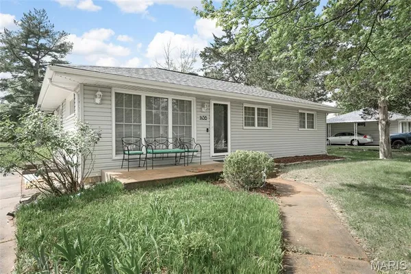 $2,450 | 1436 Marsh Avenue, Ellisville, MO 63011