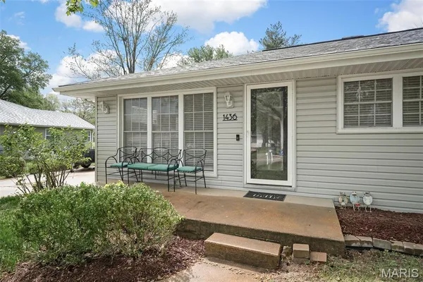 $2,450 | 1436 Marsh Avenue, Ellisville, MO 63011