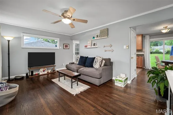 $2,450 | 1436 Marsh Avenue, Ellisville, MO 63011