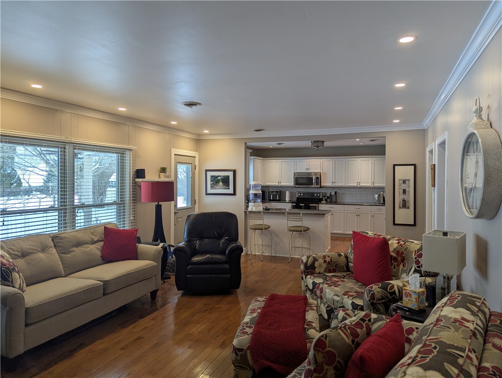105 Woodland Avenue Ridgeway, NY 14103 - Photo 11 of 35