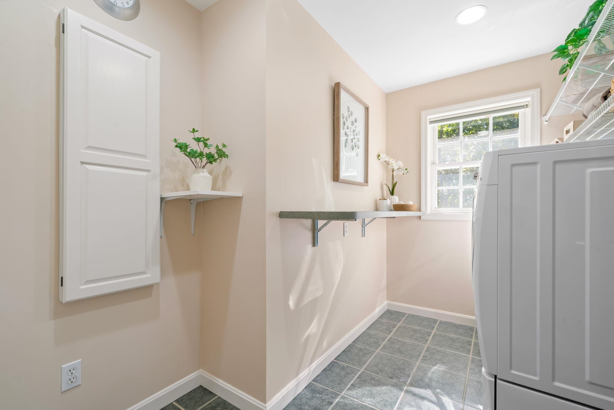 11 Surrey Lane Salem, NH 03079 - Photo 47 of 60