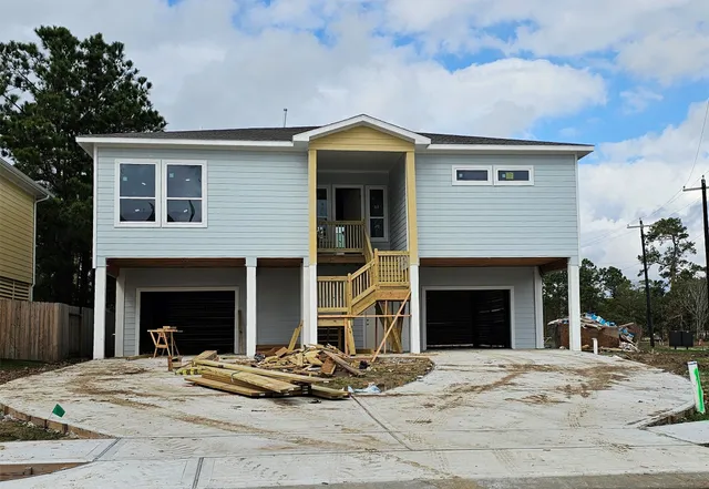 $379,116 | 1913 Cindy Court, Dickinson, TX 77539