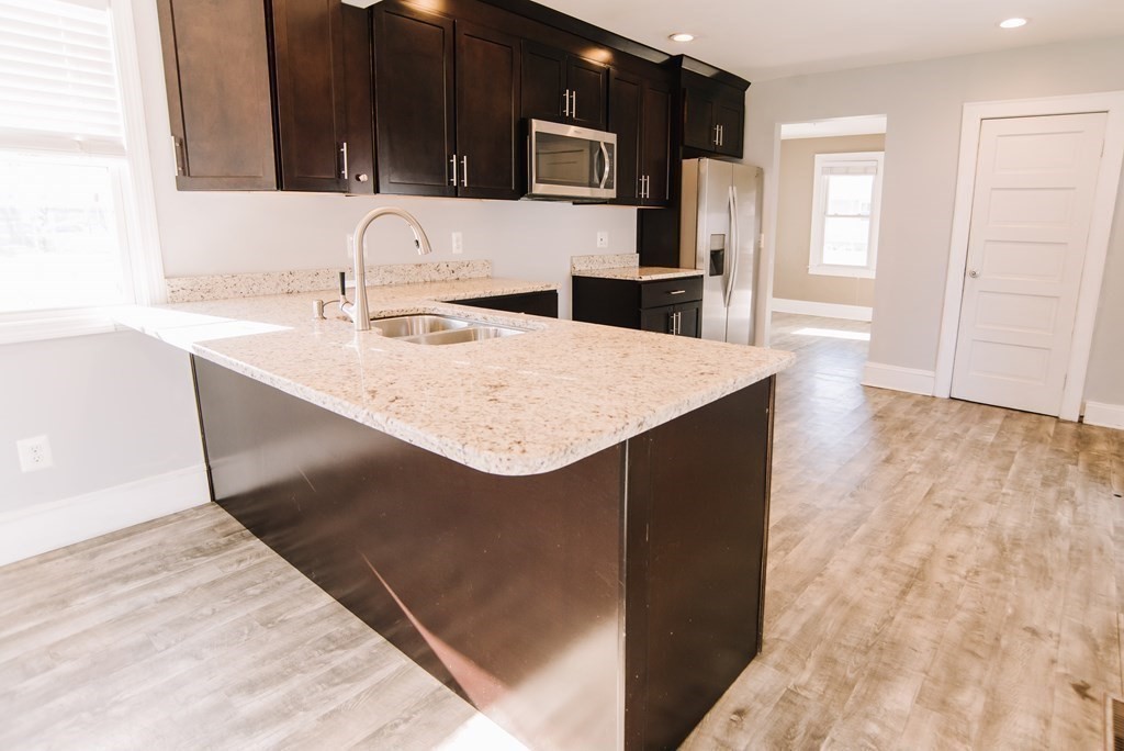 61 Chester Street Chicopee, MA 01013 - Photo 15 of 41