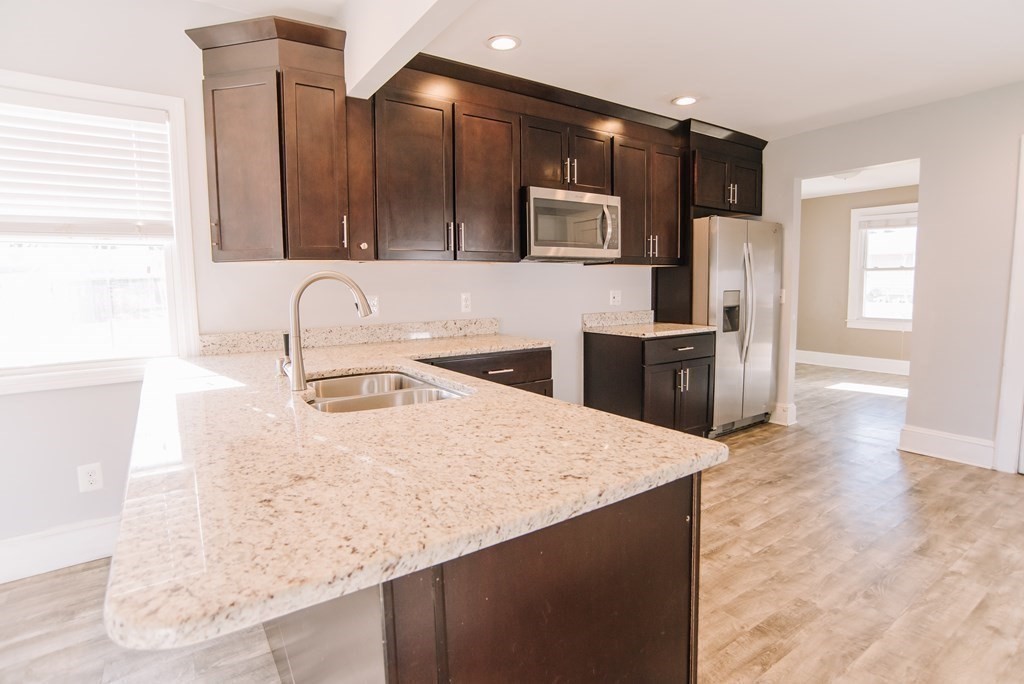 61 Chester Street Chicopee, MA 01013 - Photo 18 of 41