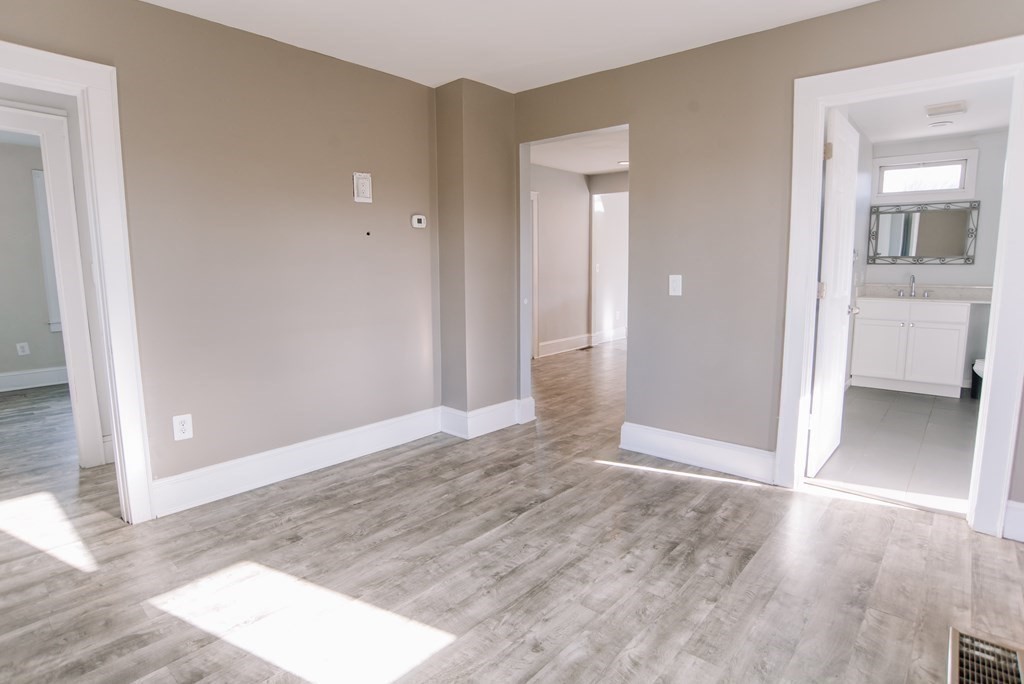 61 Chester Street Chicopee, MA 01013 - Photo 22 of 41