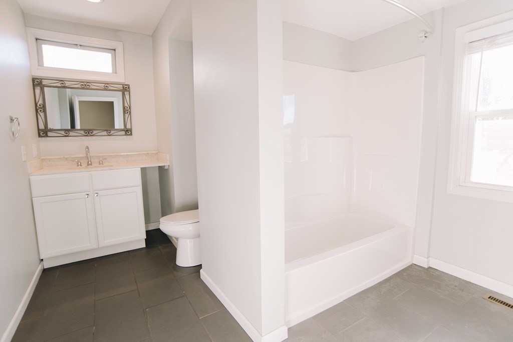 61 Chester Street Chicopee, MA 01013 - Photo 24 of 41