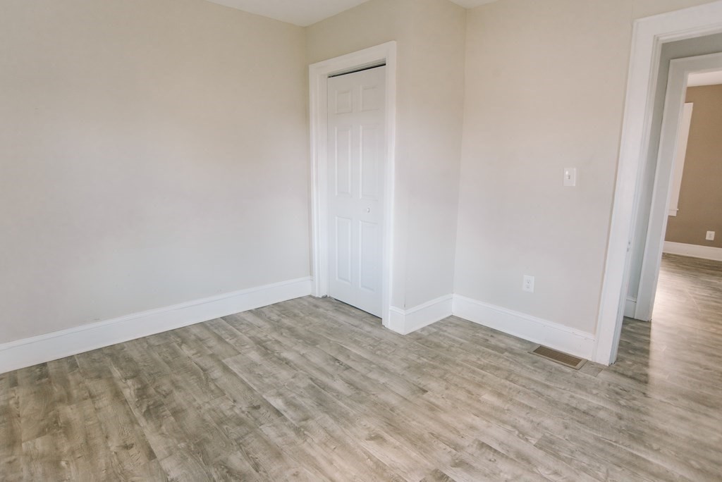 61 Chester Street Chicopee, MA 01013 - Photo 26 of 41