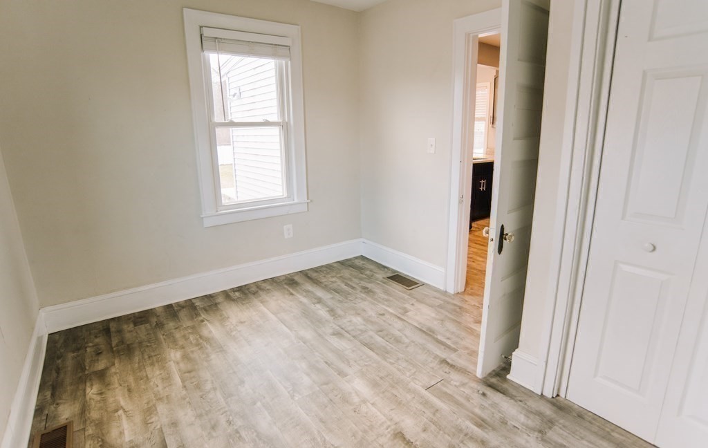 61 Chester Street Chicopee, MA 01013 - Photo 27 of 41