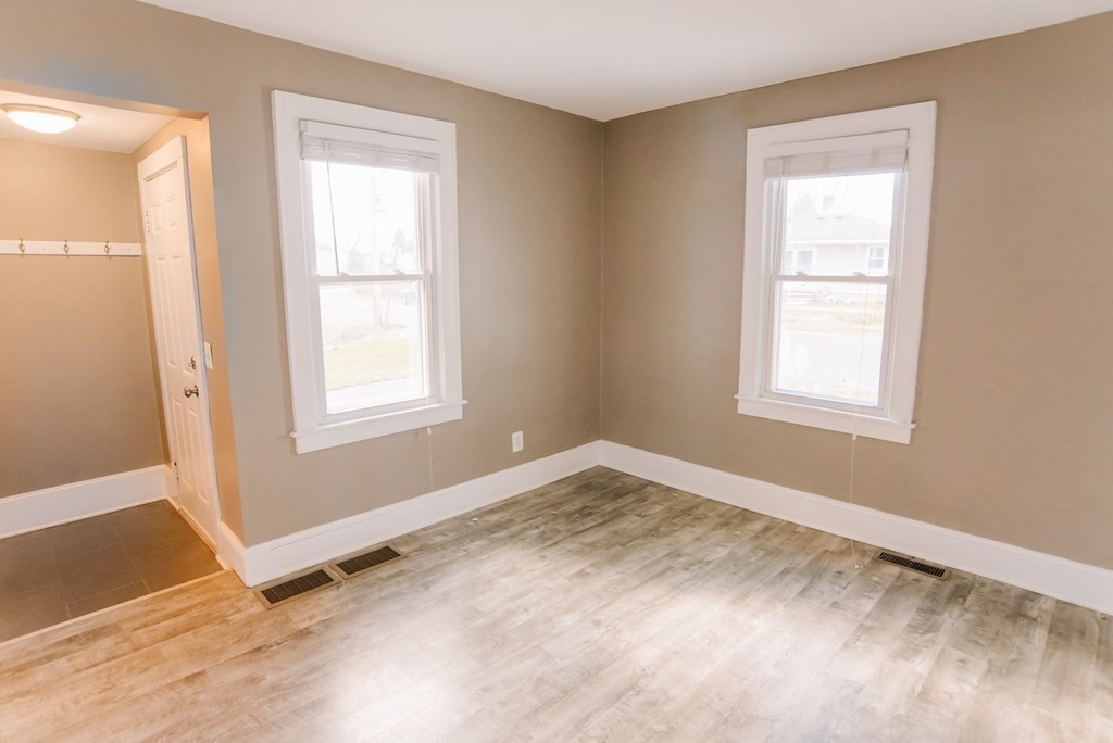 61 Chester Street Chicopee, MA 01013 - Photo 29 of 41