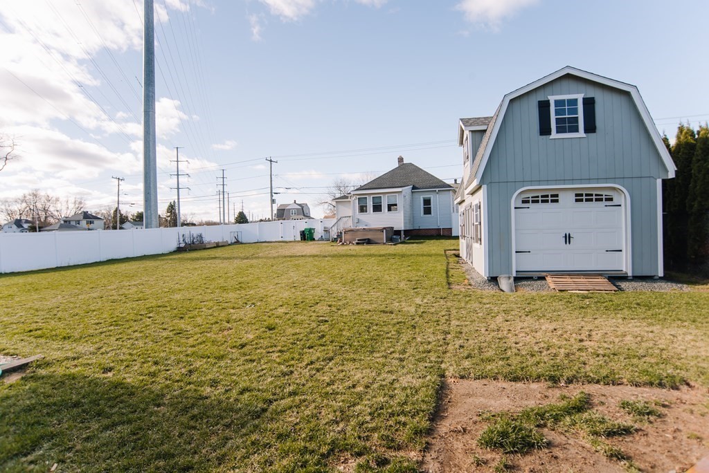 61 Chester Street Chicopee, MA 01013 - Photo 6 of 41