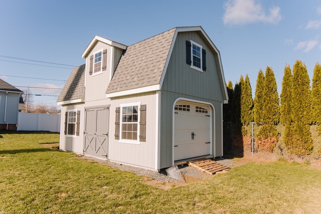 61 Chester Street Chicopee, MA 01013 - Photo 7 of 41