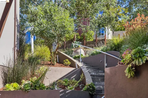$1,295,000 | 46 Carisbrook Lane, Oakland, CA 94611