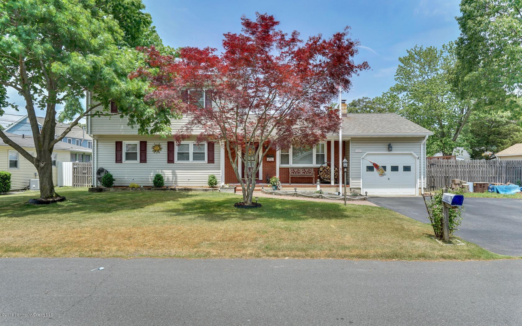 2229 Wilson Road Point Pleasant, NJ 08742 - Photo 5 of 39 4