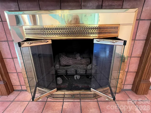 a view of a backyard of the house