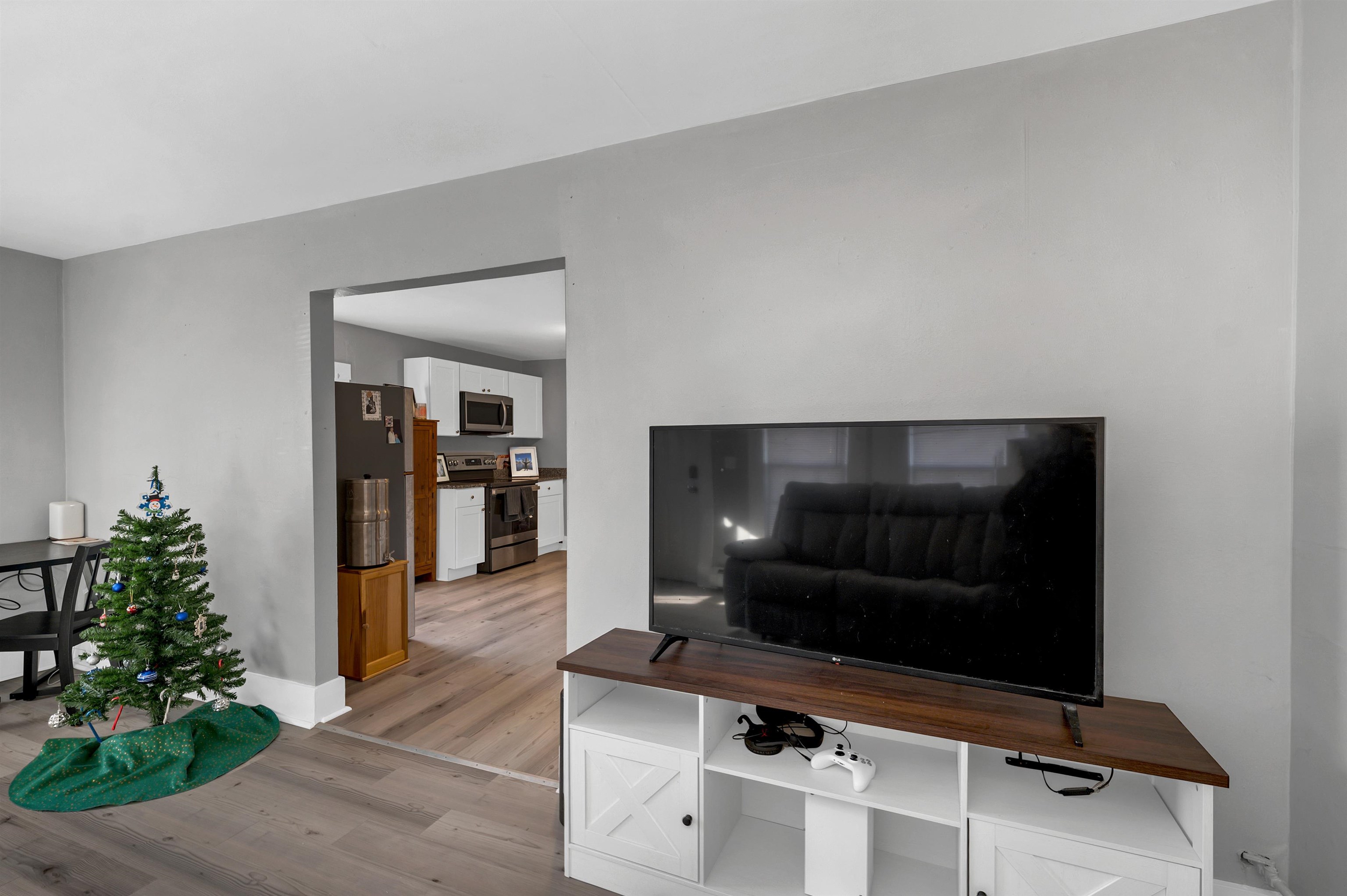 47 Pickering Road Rochester, NH 03839 - Photo 5 of 21