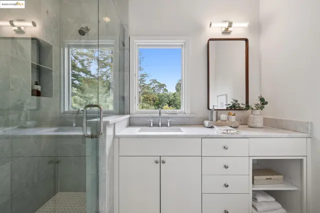 $3,025,000 | 7 Requa Place, Piedmont, CA 94611