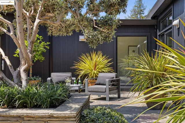 $3,025,000 | 7 Requa Place, Piedmont, CA 94611