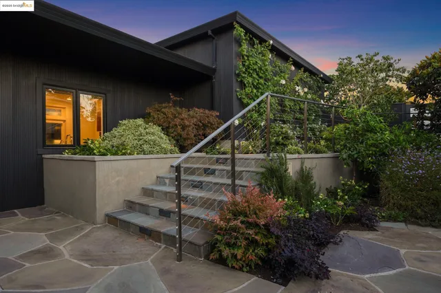 $3,025,000 | 7 Requa Place, Piedmont, CA 94611