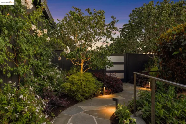 $3,025,000 | 7 Requa Place, Piedmont, CA 94611