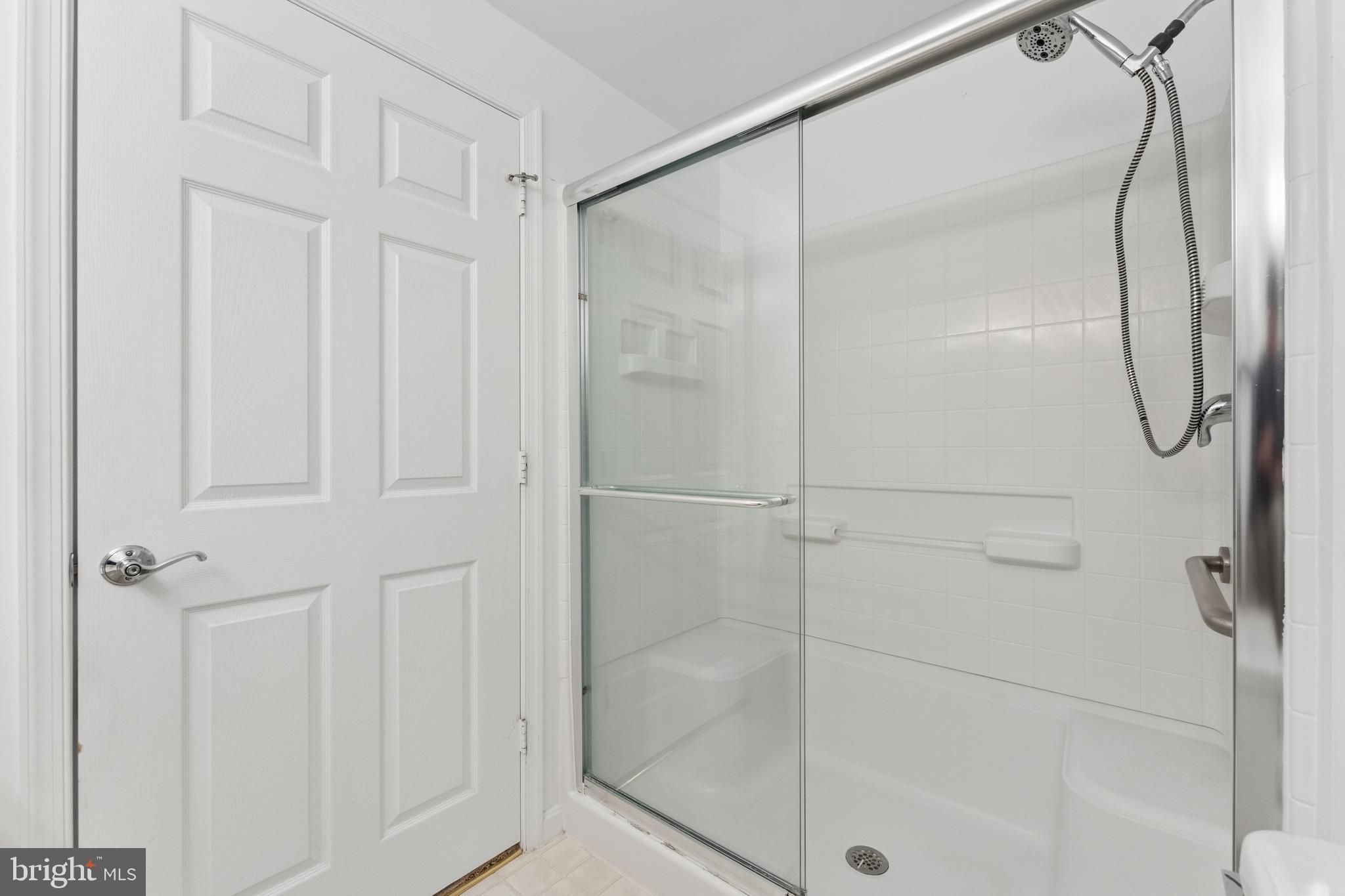 19355 Cypress Ridge Terrace, Unit 314 Leesburg, VA 20176 - Photo 20 of 49 Primary bath with shower