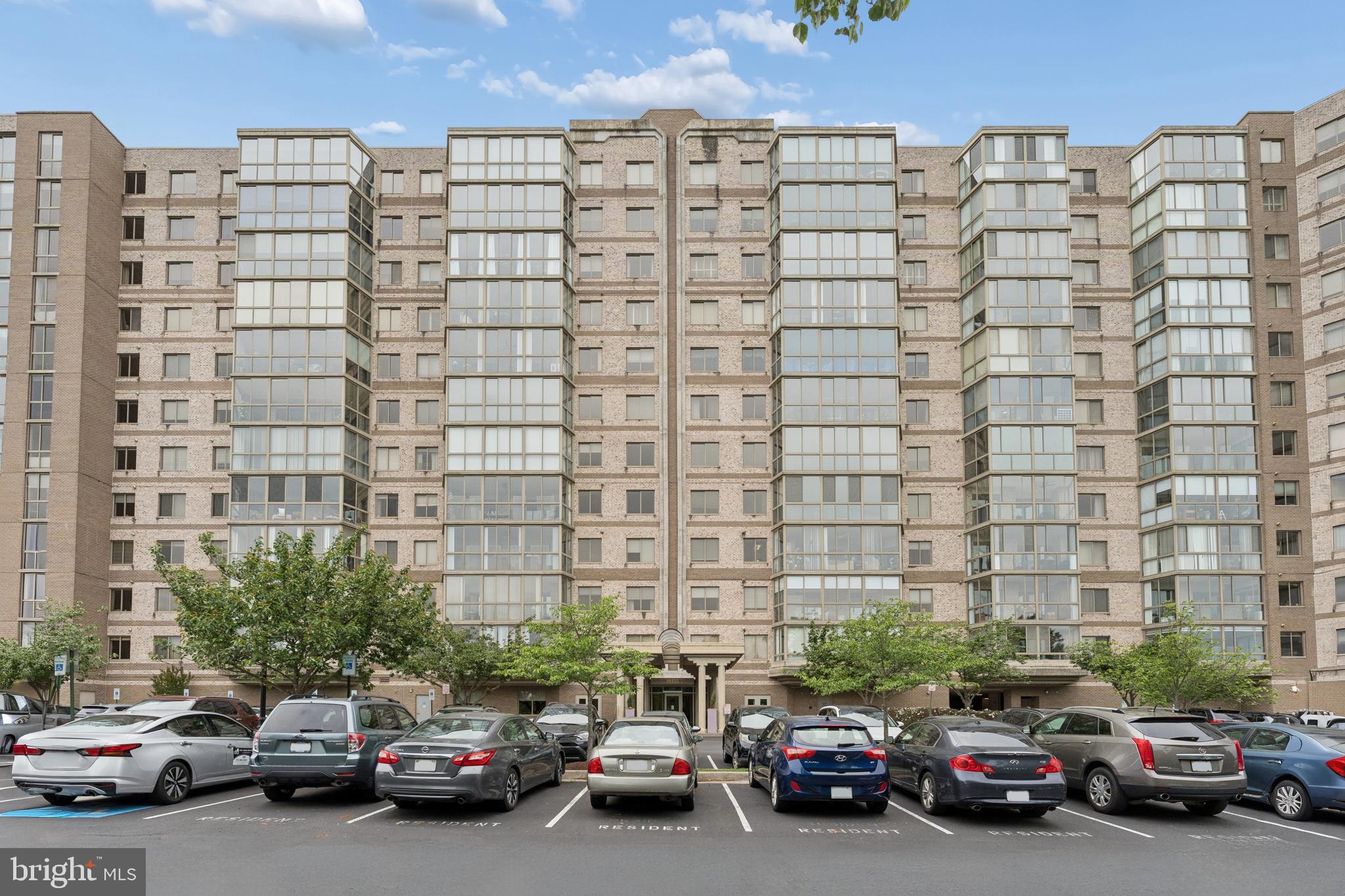 19355 Cypress Ridge Terrace, Unit 314 Leesburg, VA 20176 - Photo 2 of 49 Riverview at Lansdowne Woods