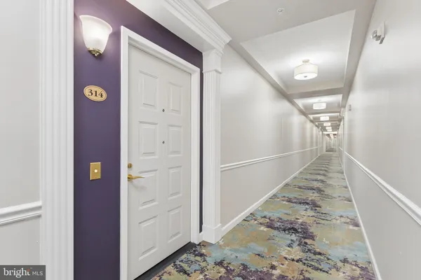 $334,990 | 19355 Cypress Ridge Terrace, Unit 314, Leesburg, VA 20176