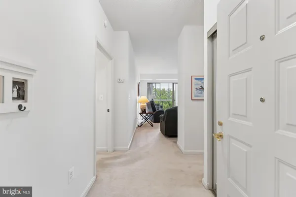 $334,990 | 19355 Cypress Ridge Terrace, Unit 314, Leesburg, VA 20176