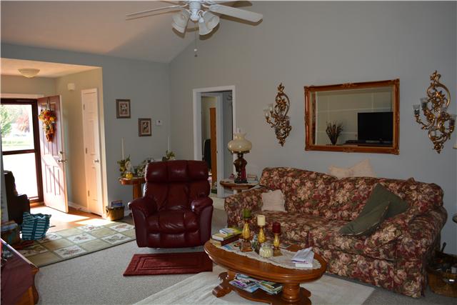 282 Thurman Kepley Road Portland, TN 37148 - Photo 2 of 11 Great Room