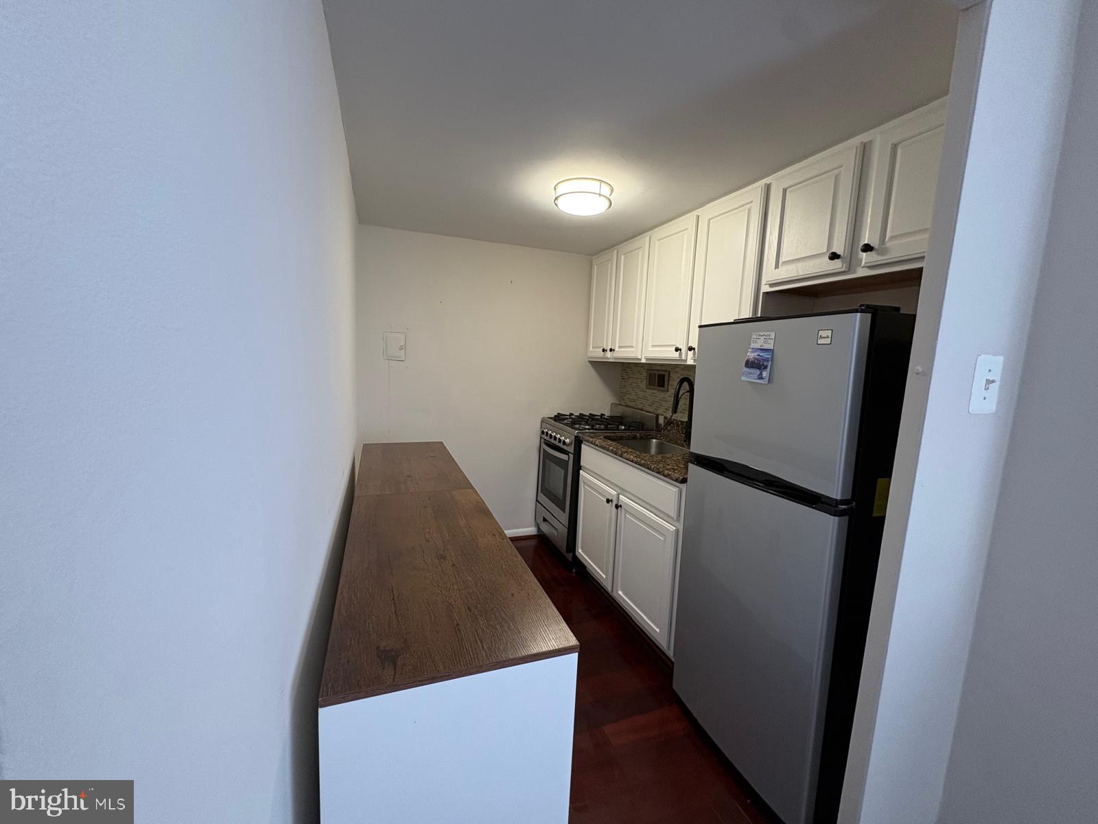 1420 N Street Northwest, Unit 1010 Washington, DC 20005 - Photo 13 of 17