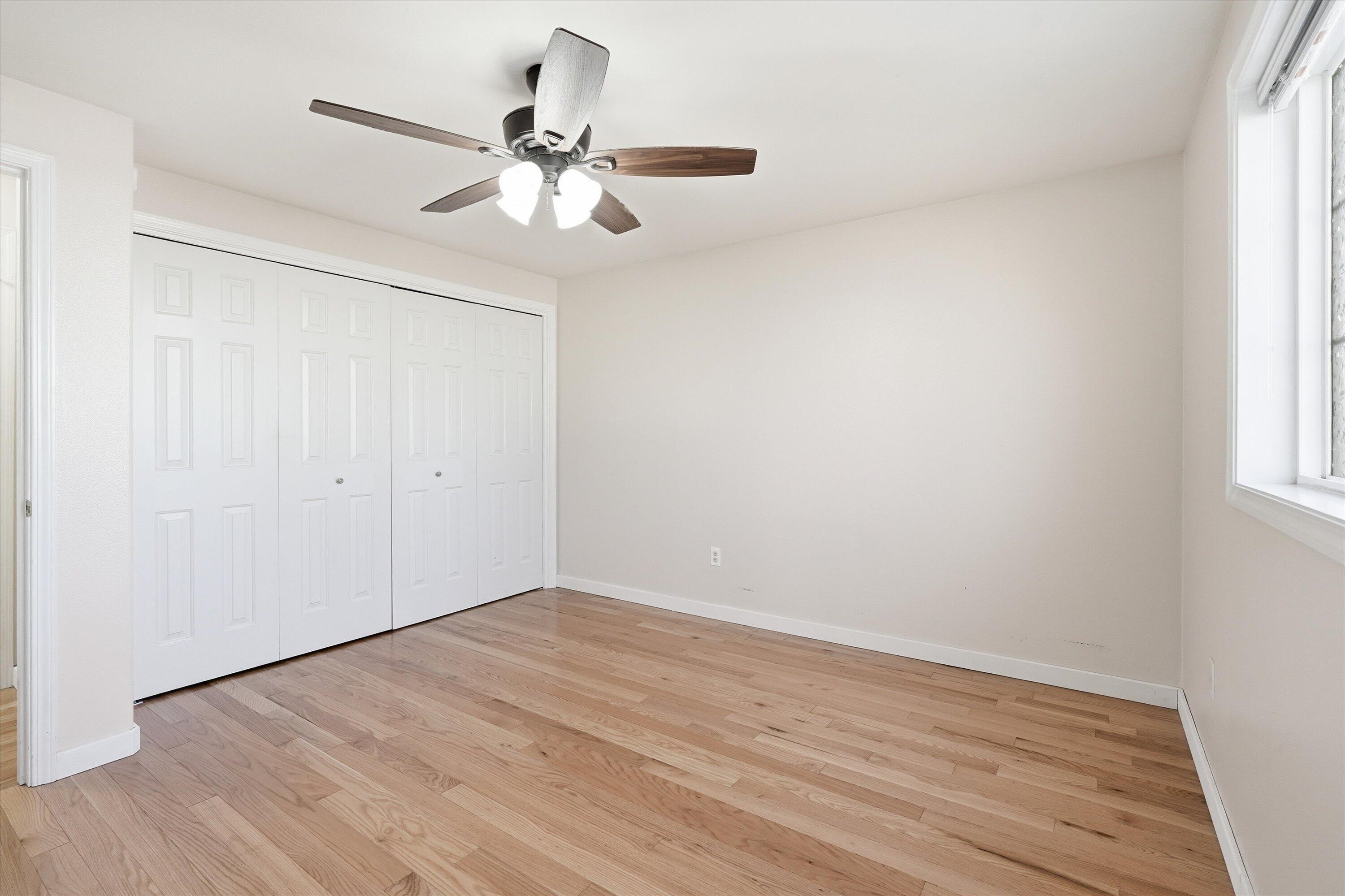 512 Village Drive Central Point, OR 97502 - Photo 20 of 23