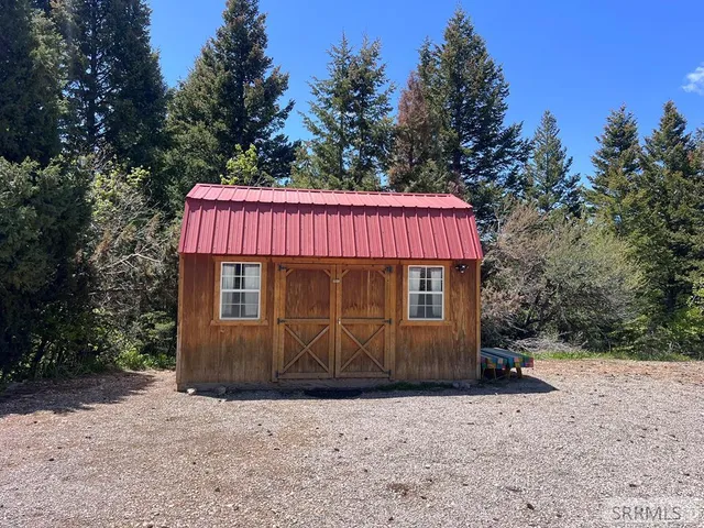 $309,900 | 53 Squaw Creek Road, Bancroft, ID 83217