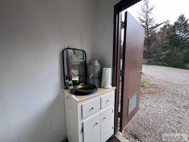 $309,900 | 53 Squaw Creek Road, Bancroft, ID 83217