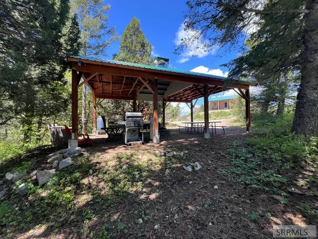 $309,900 | 53 Squaw Creek Road, Bancroft, ID 83217