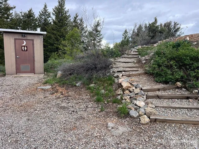 $309,900 | 53 Squaw Creek Road, Bancroft, ID 83217